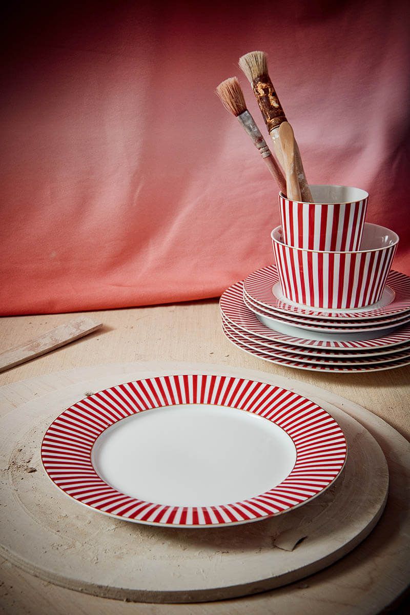 Royal Stripes Breakfast Plate Dark Pink 21cm