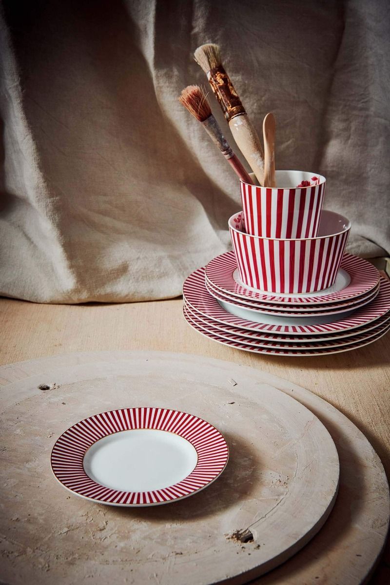 Royal Stripes Petit Four Dark Pink 12cm