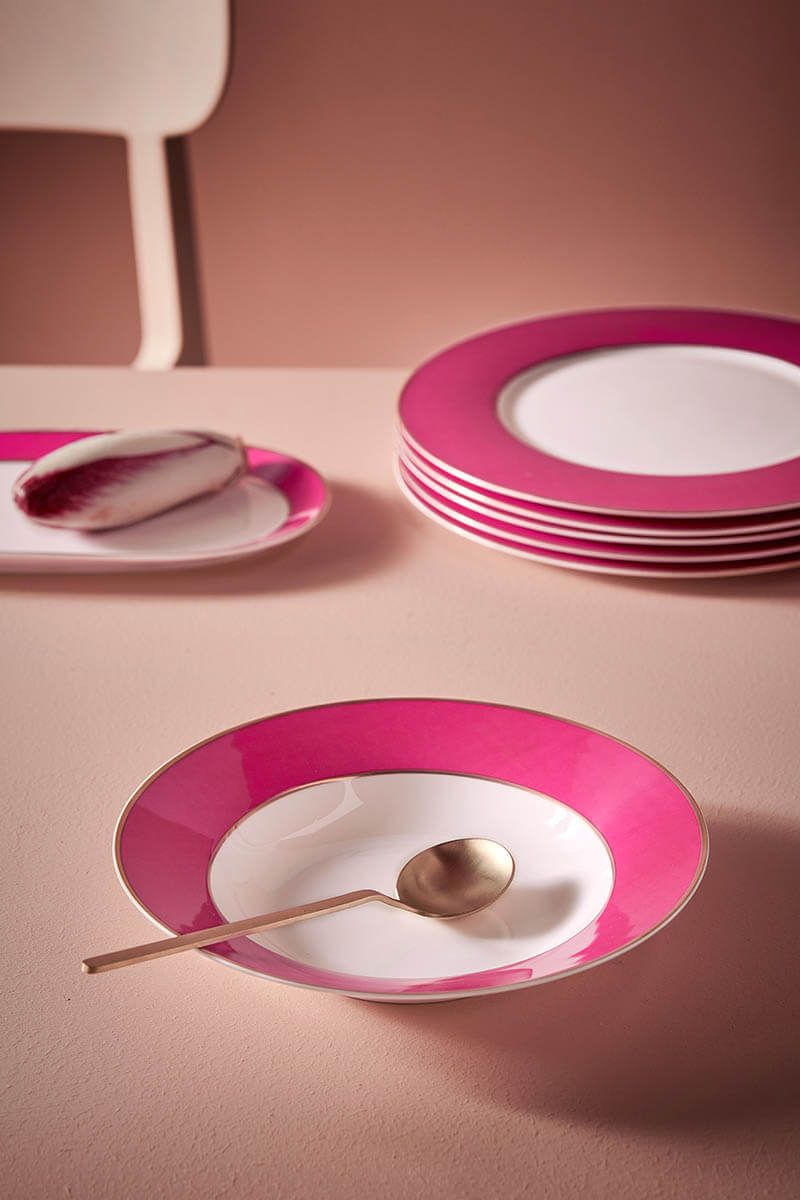 Pip Chique Deep Plate Pink 23.5cm