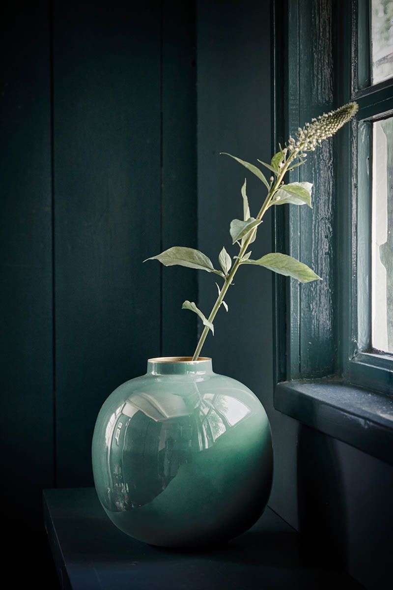 Metal Vase Dark Green 23 Cm