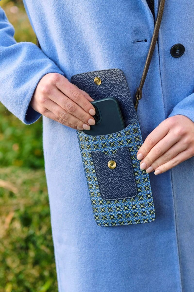 Telefontasche Klein Clover Blau