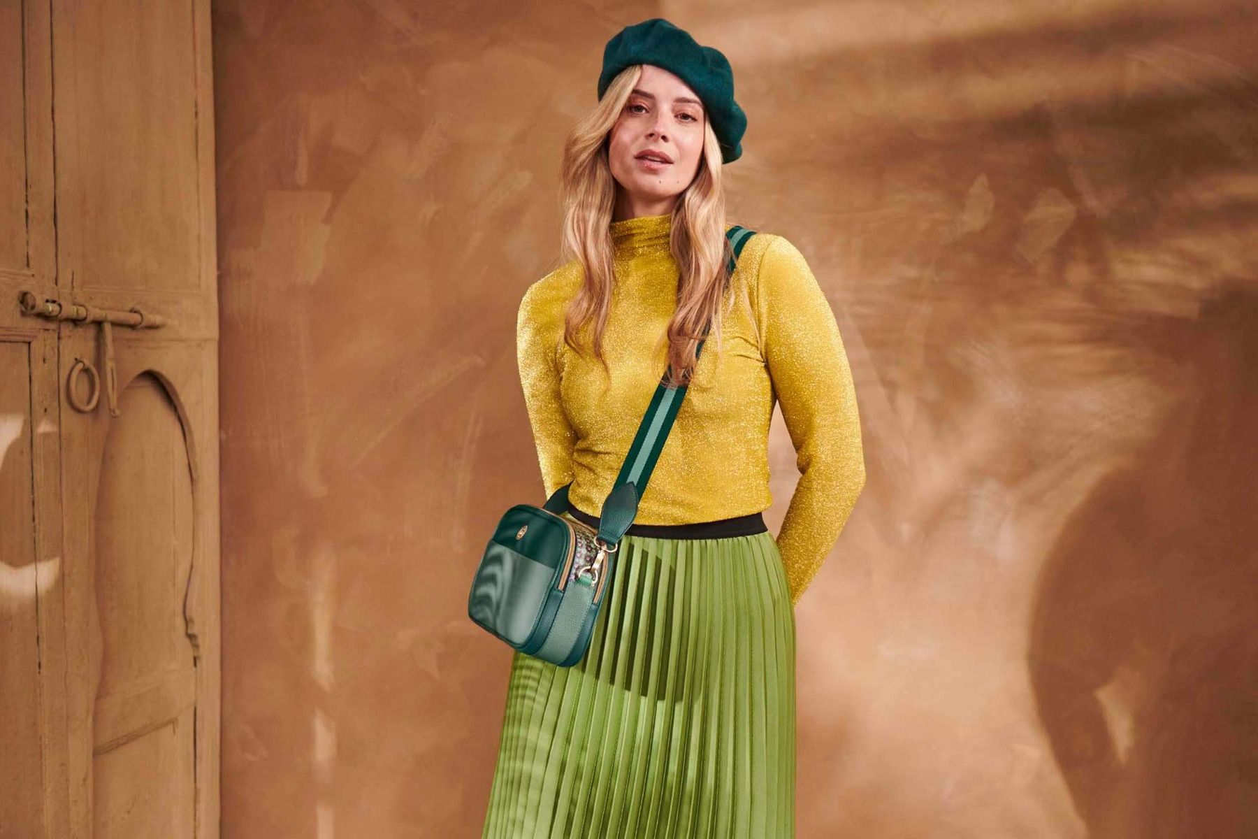 Frida Schultertasche Uni Grün