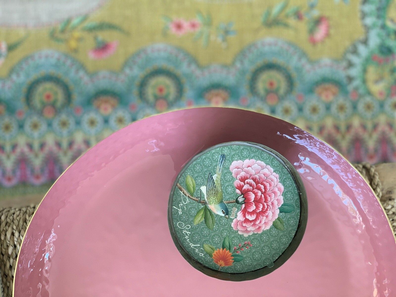 Blushing Birds Candle Green 13 cm