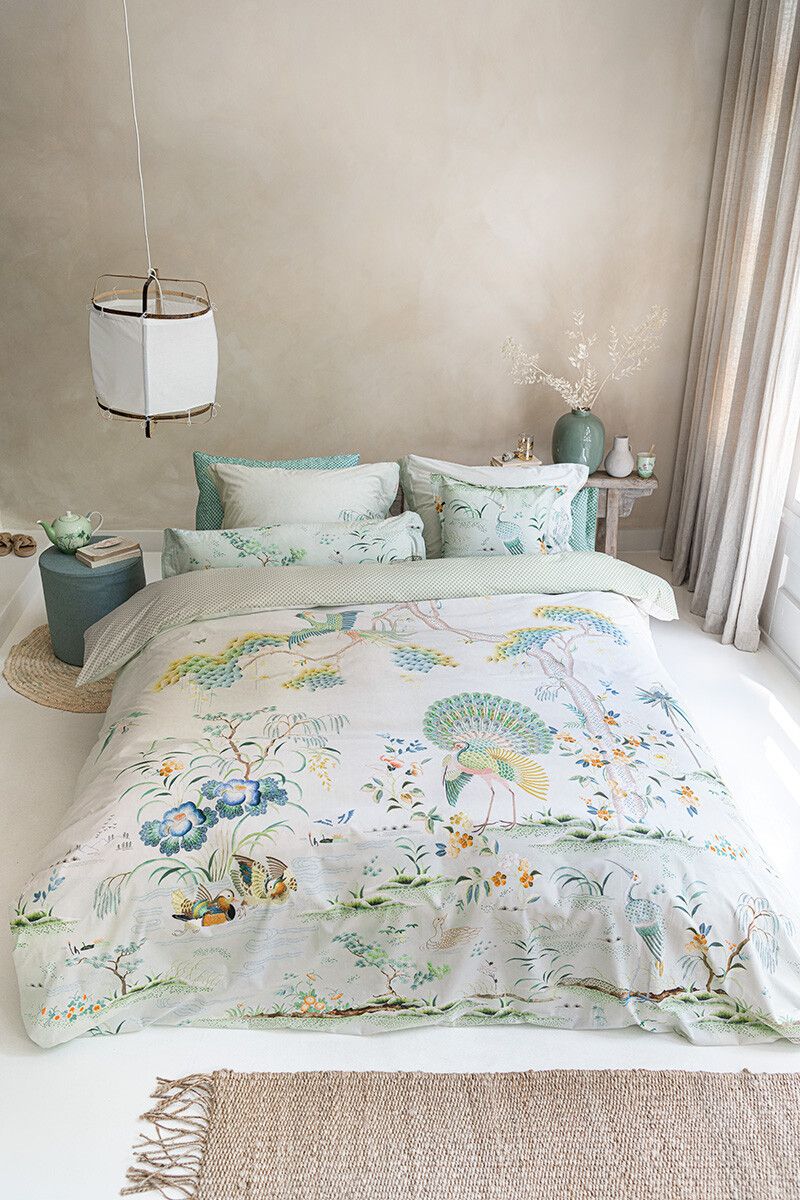 Cushion Square Japonica White