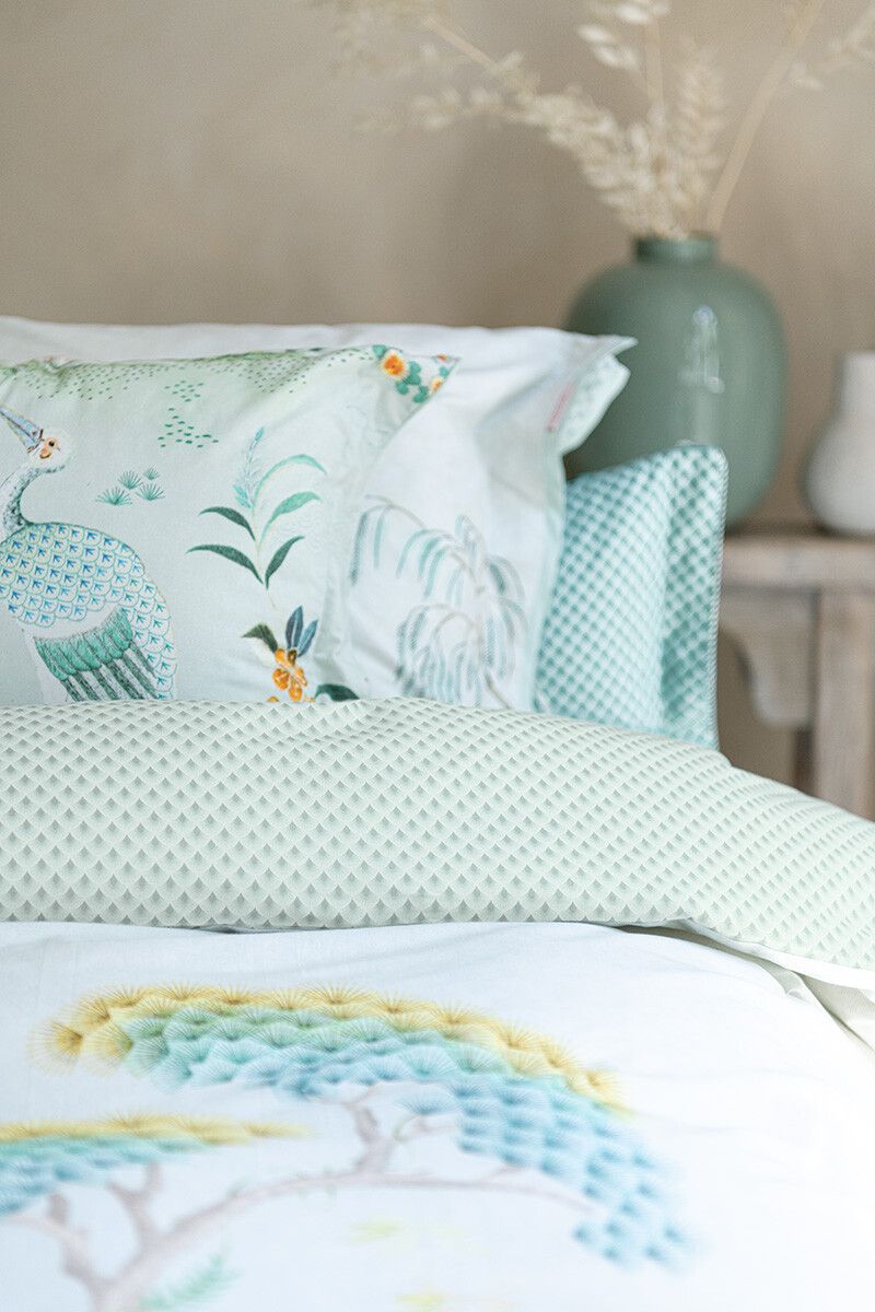 Cushion Square Japonica White