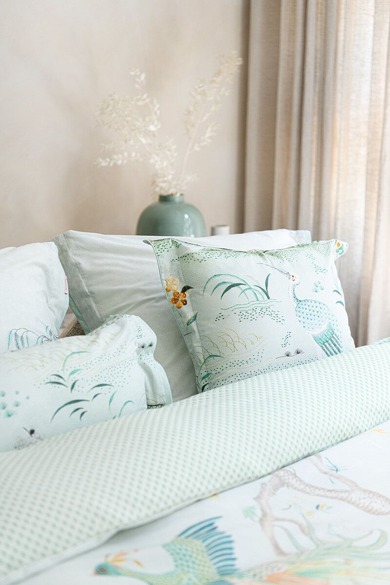 Cushion Square Japonica White