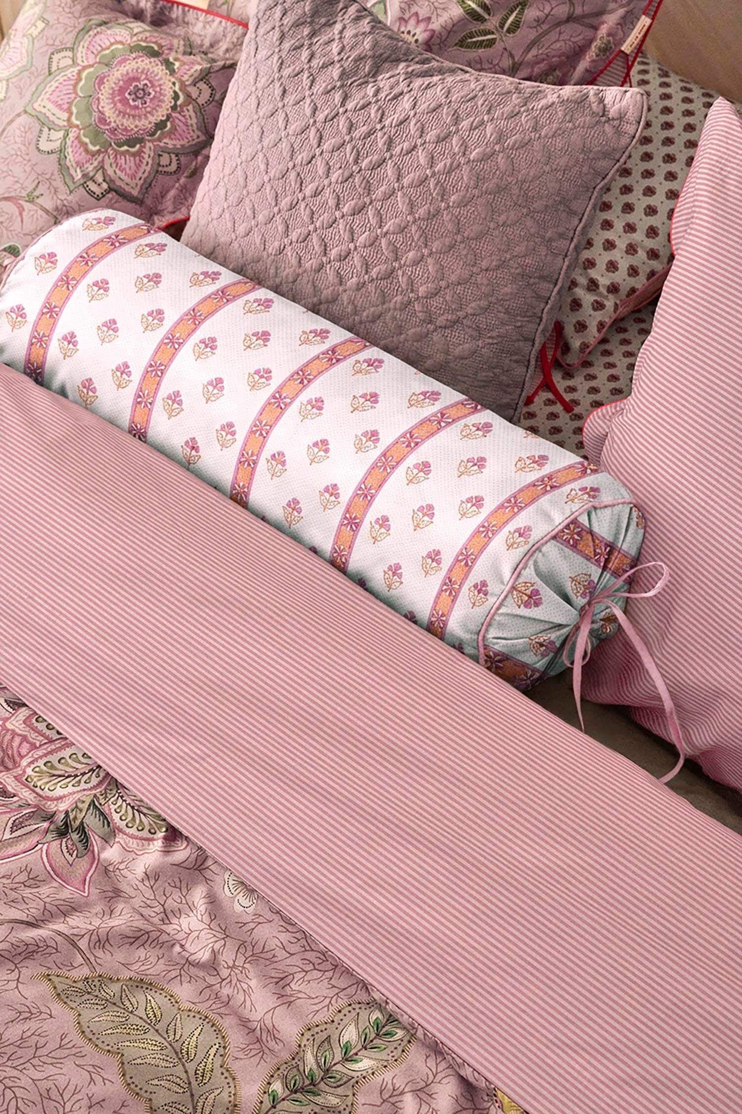 Roll Cushion Kairi Bloom Light Pink