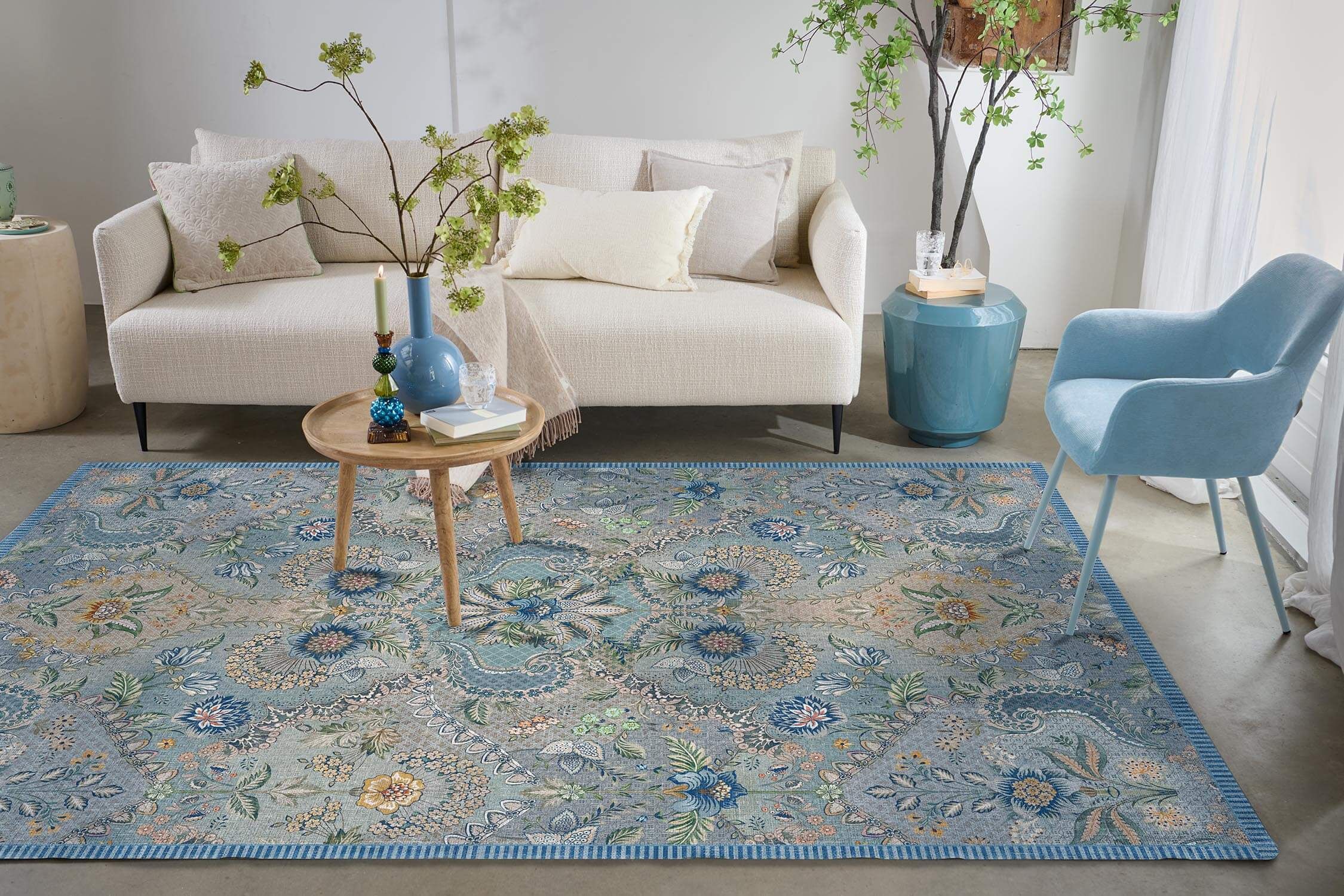 Carpet Saluti Grandi by Pip Blue