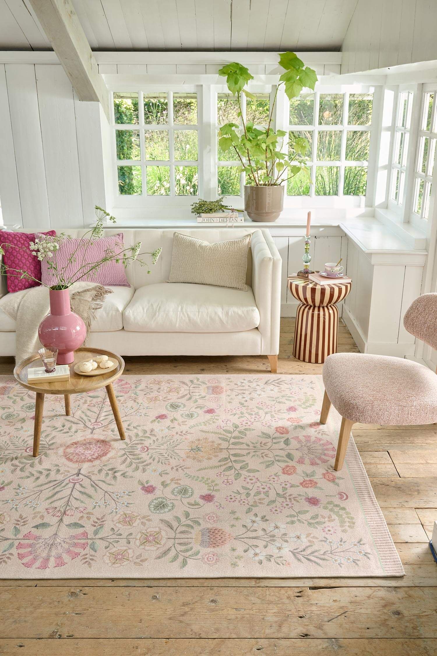 Teppich Flore Pequena by Pip Gebrochen Weiss