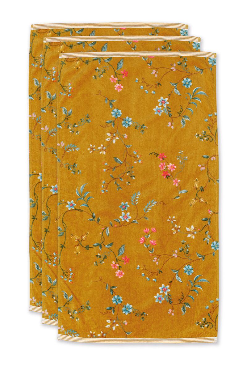 Yellow patterned bath towels deals