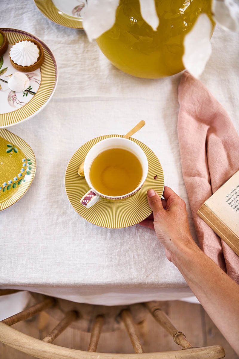 La Majorelle Set/2 Cappuccino Cups & Saucers Yellow