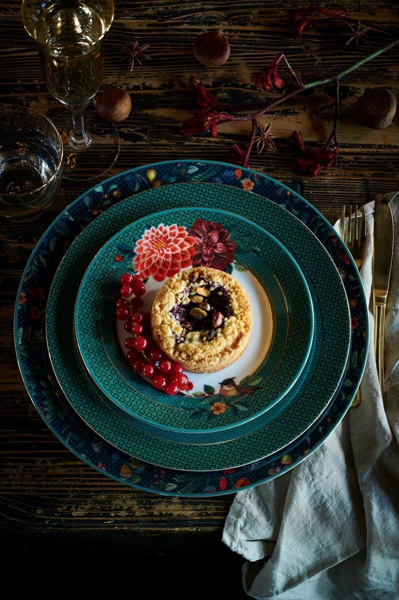 Winter Wonderland Champagne Glass Gold