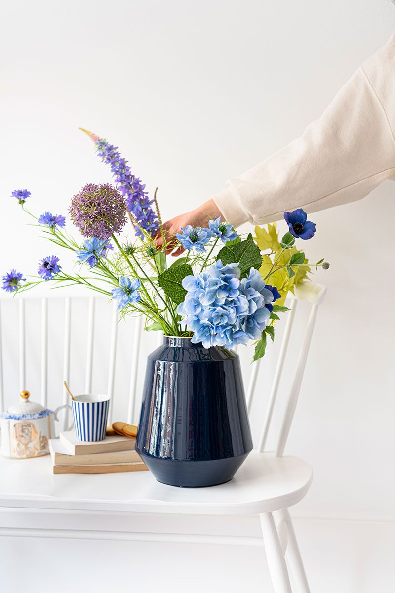 Metal Vase Blue 29 cm