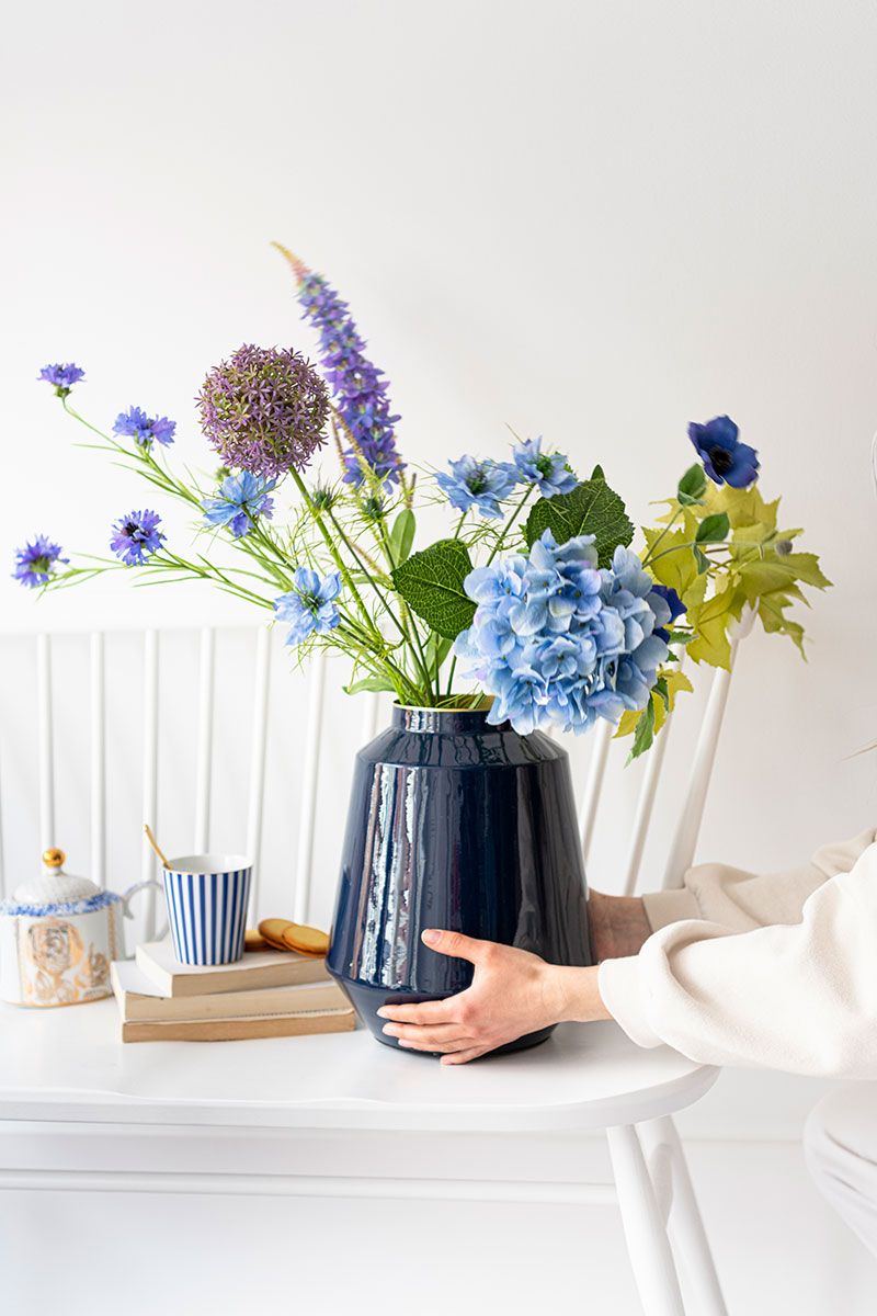 Metal Vase Blue 29 cm