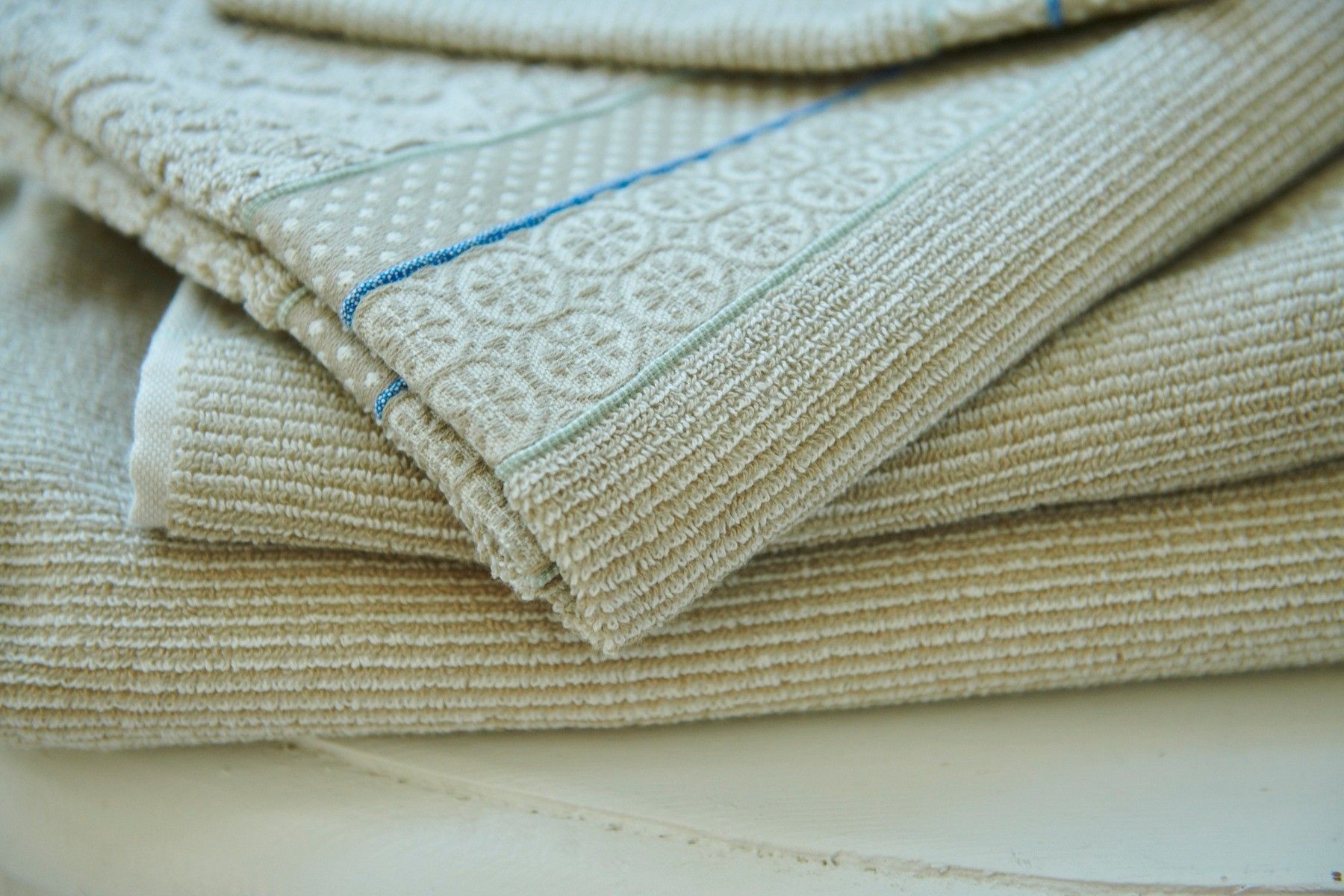 Large Bath Towel Soft Zellige Khaki 70x140 cm