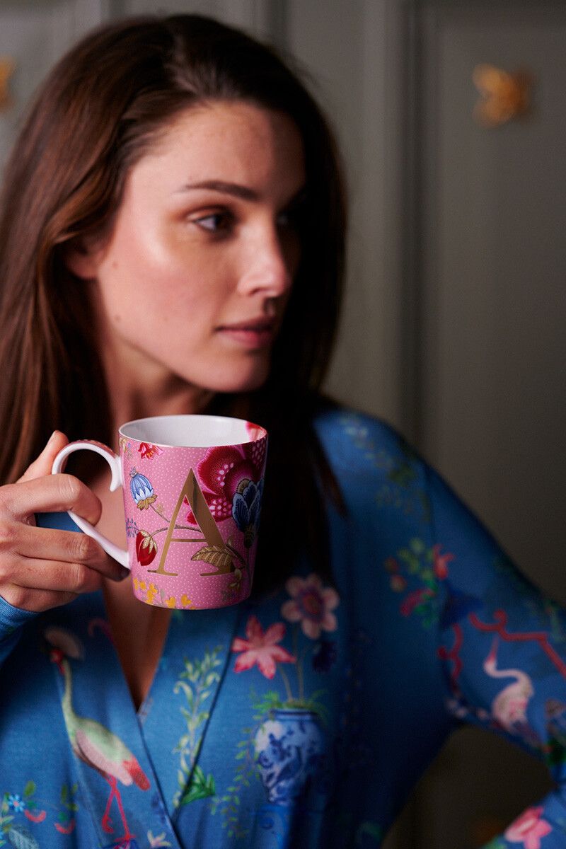 Letter Tasse Rosa S
