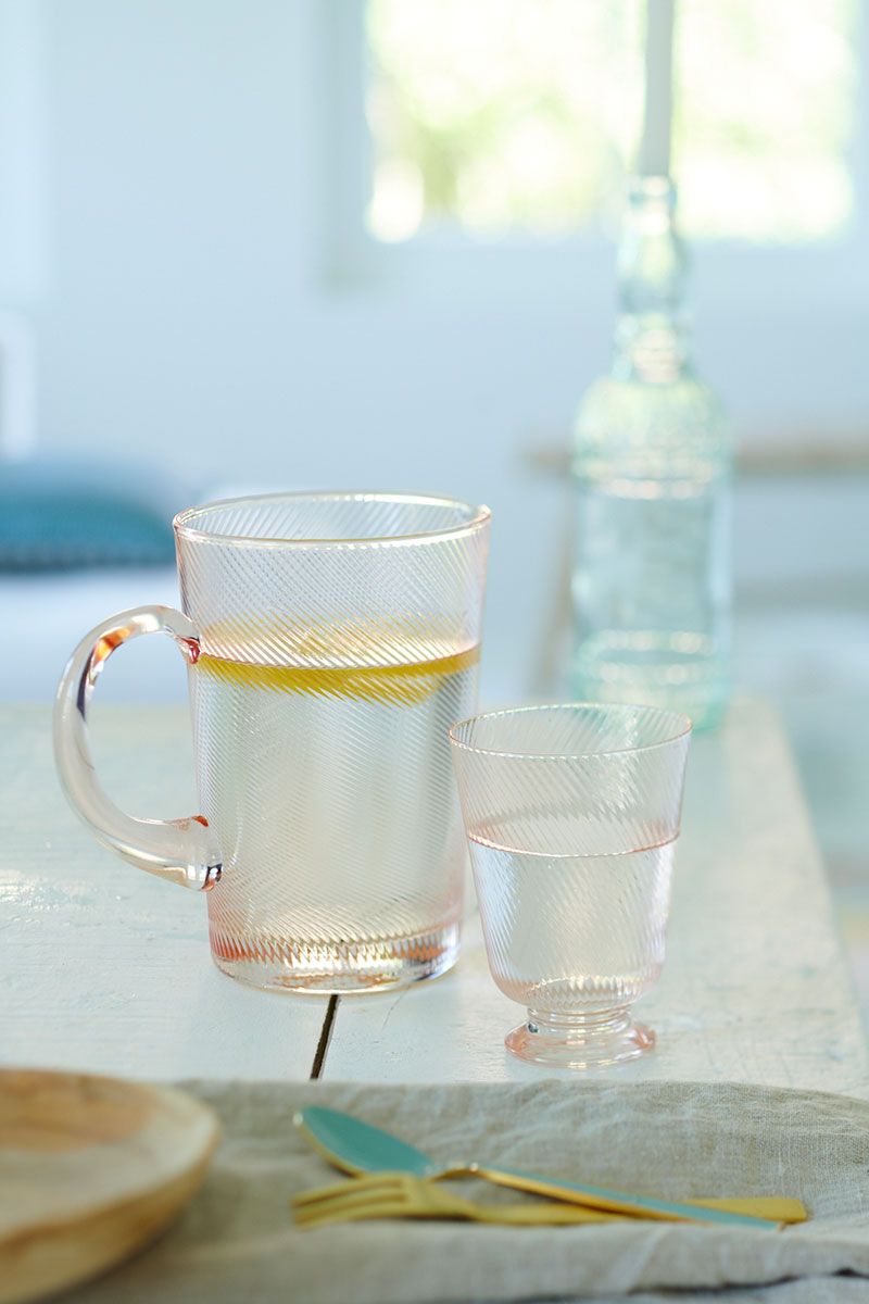 Pitcher Twisted Pink