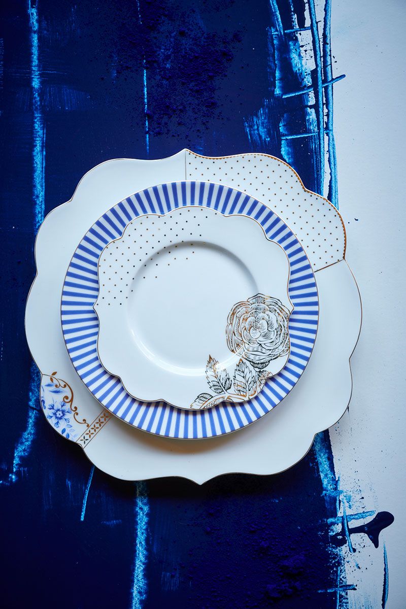 Royal White Pastry Plate 17 cm