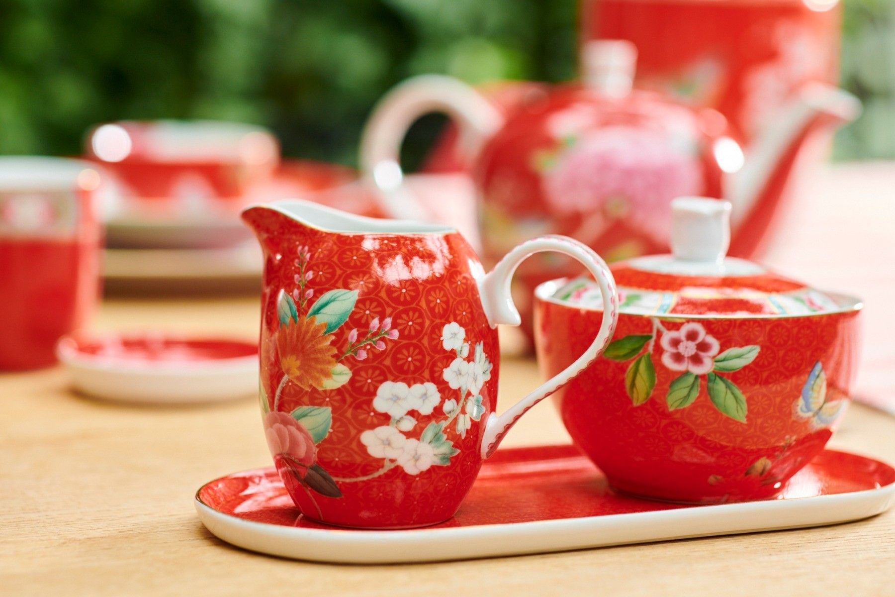 Blushing Birds Jug Small Red
