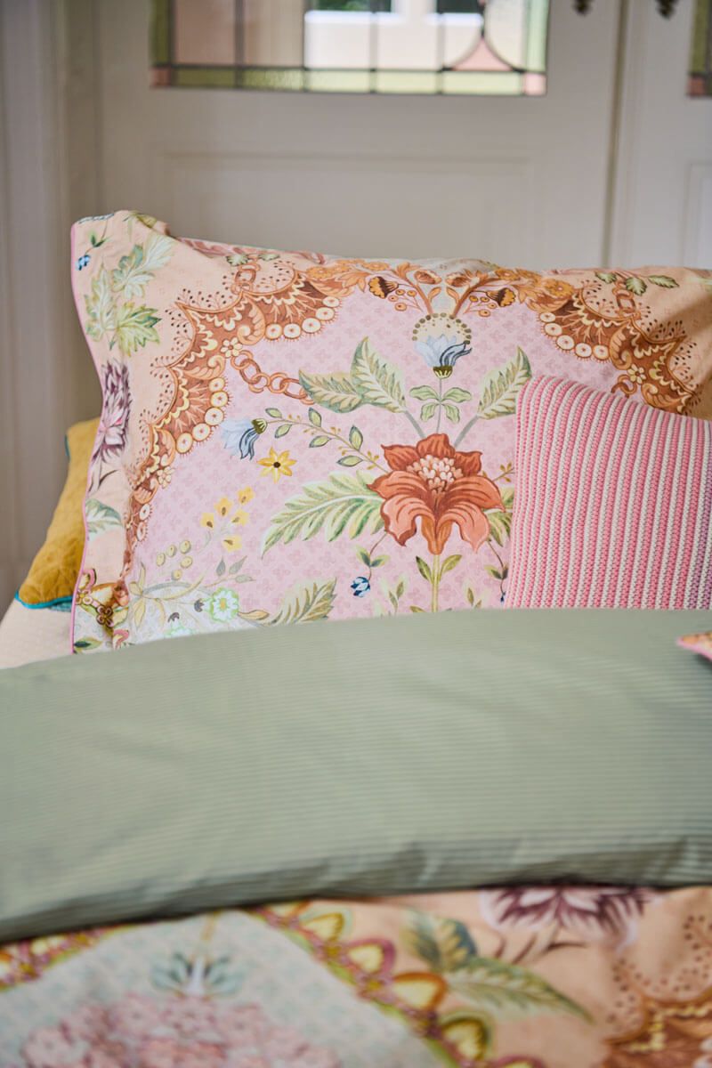 Pillowcase Saluti Grandi Pastel