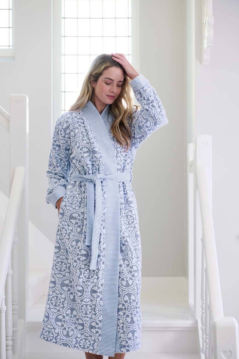 Bathrobe Tile de Pip Blue