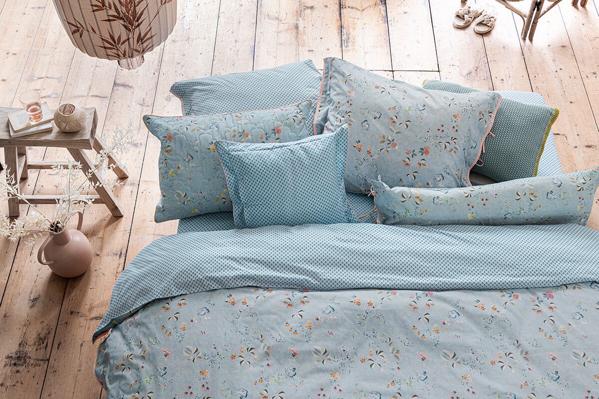 Rechteckige Zierkissen Quilted Tokyo Blossom Hellblau