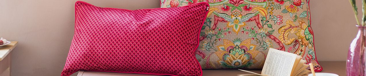 Decorative cushions