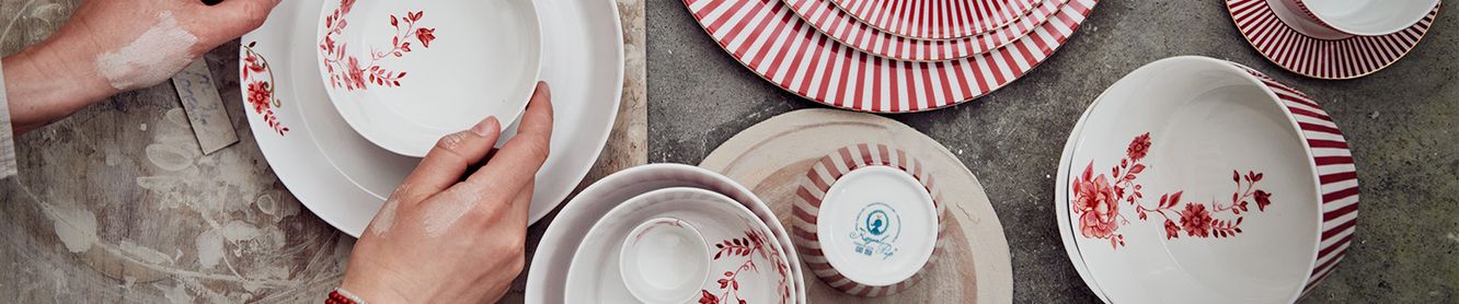 Bowls & Trays