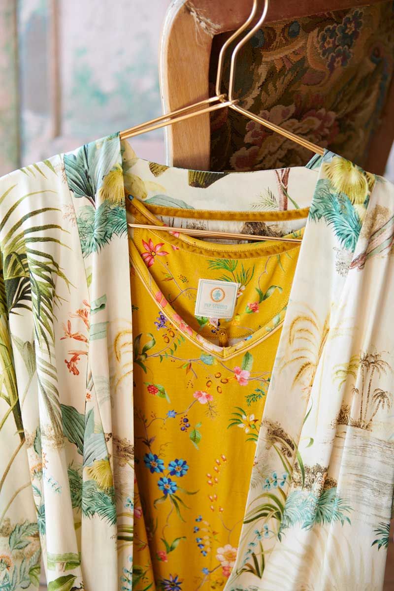 Kimono Palm Scenes Off White