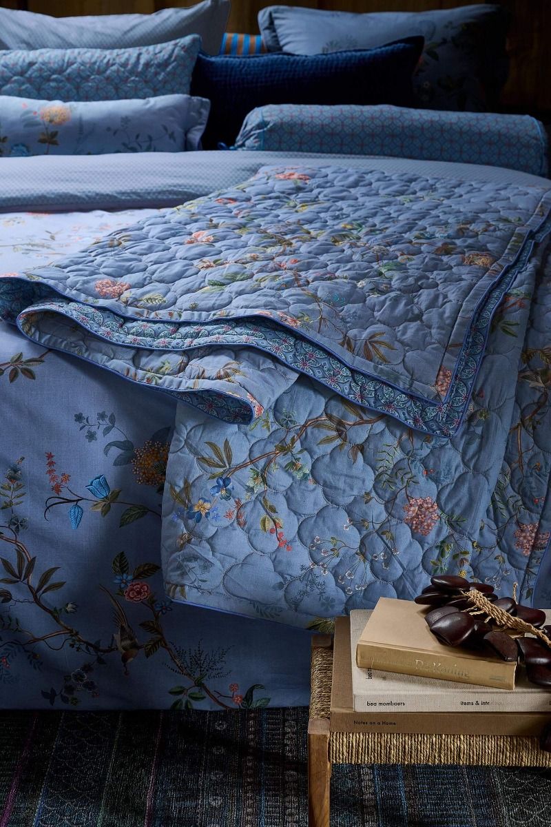 Quilt Bustani Blue