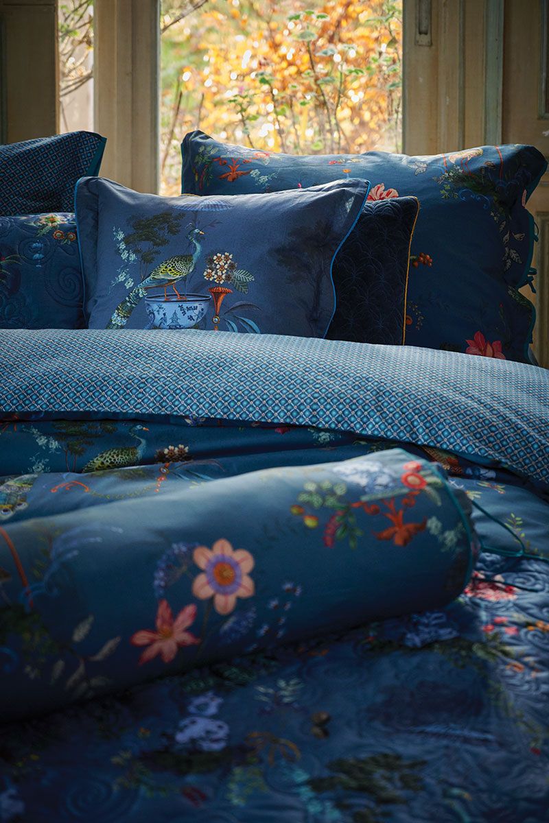 Neck Roll Chinese Porcelain Blue