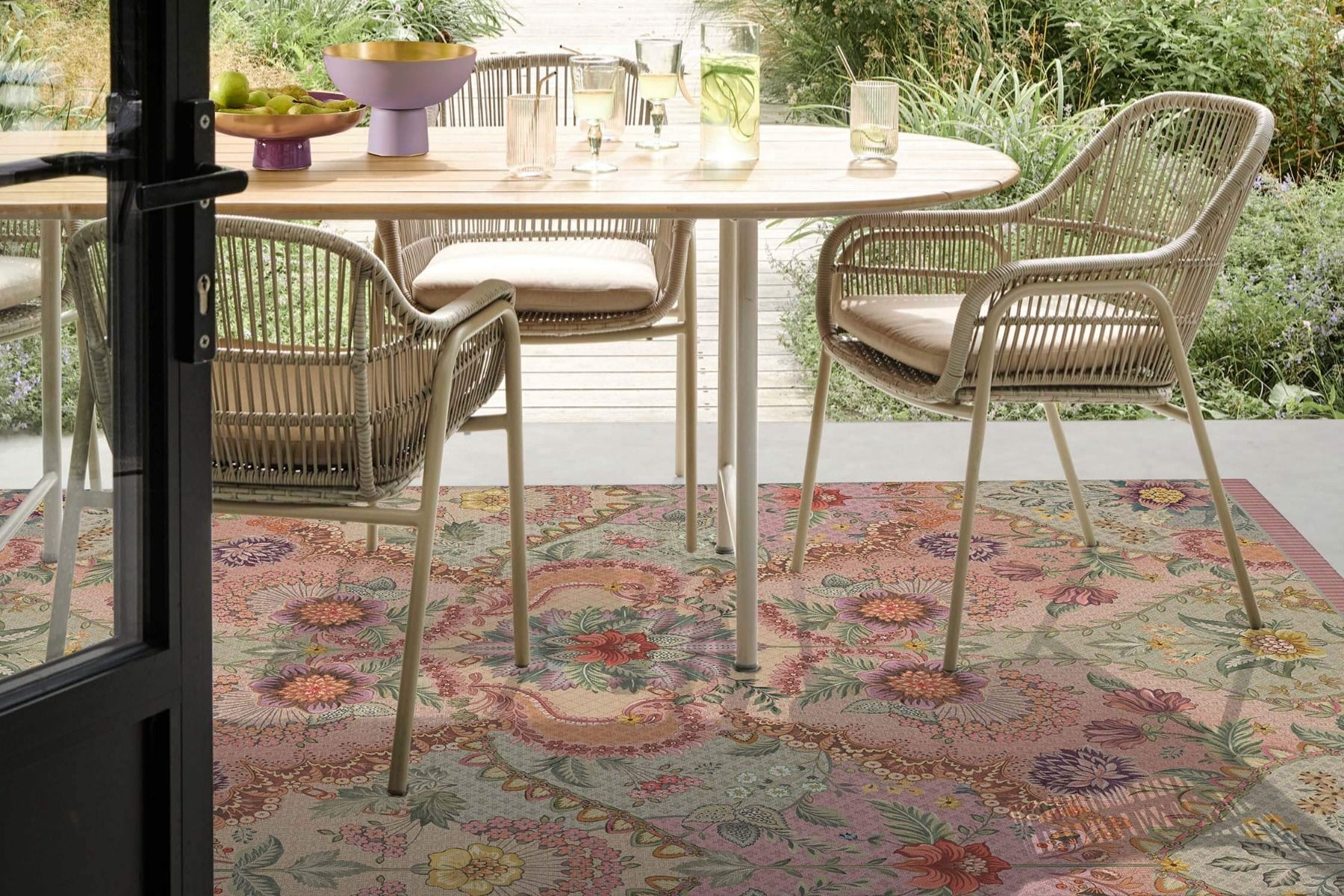 Outdoor Carpet Saluti Grandi by Pip Pastel