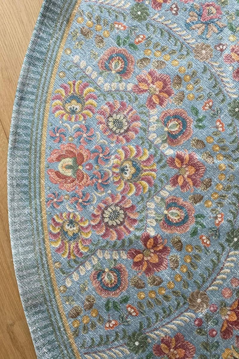 Tapis Rond Il Ricamo by Pip Bleu Clair