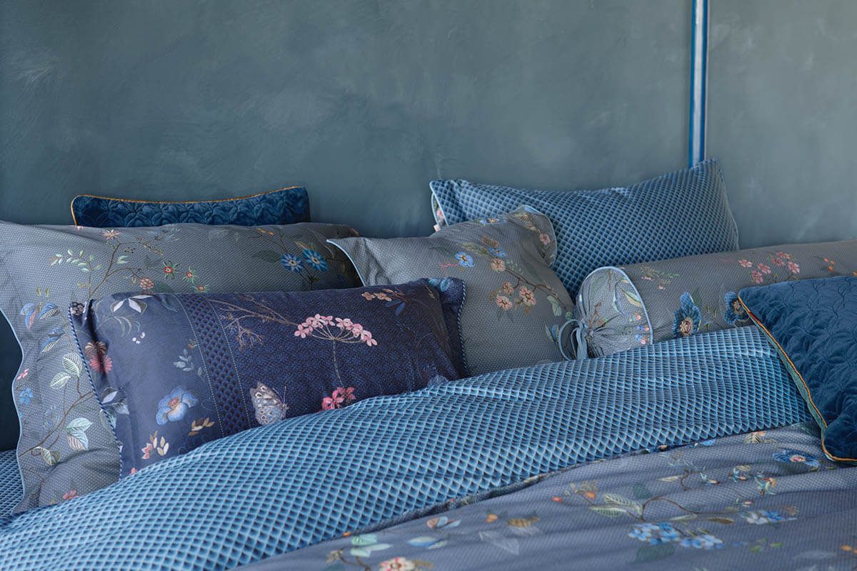 Nackenrolle Kawai Flower Blau