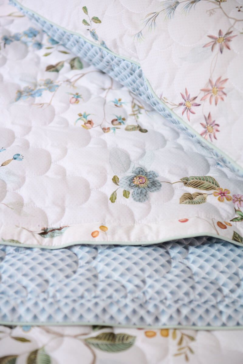 Quilt Kawai Flower Weiß