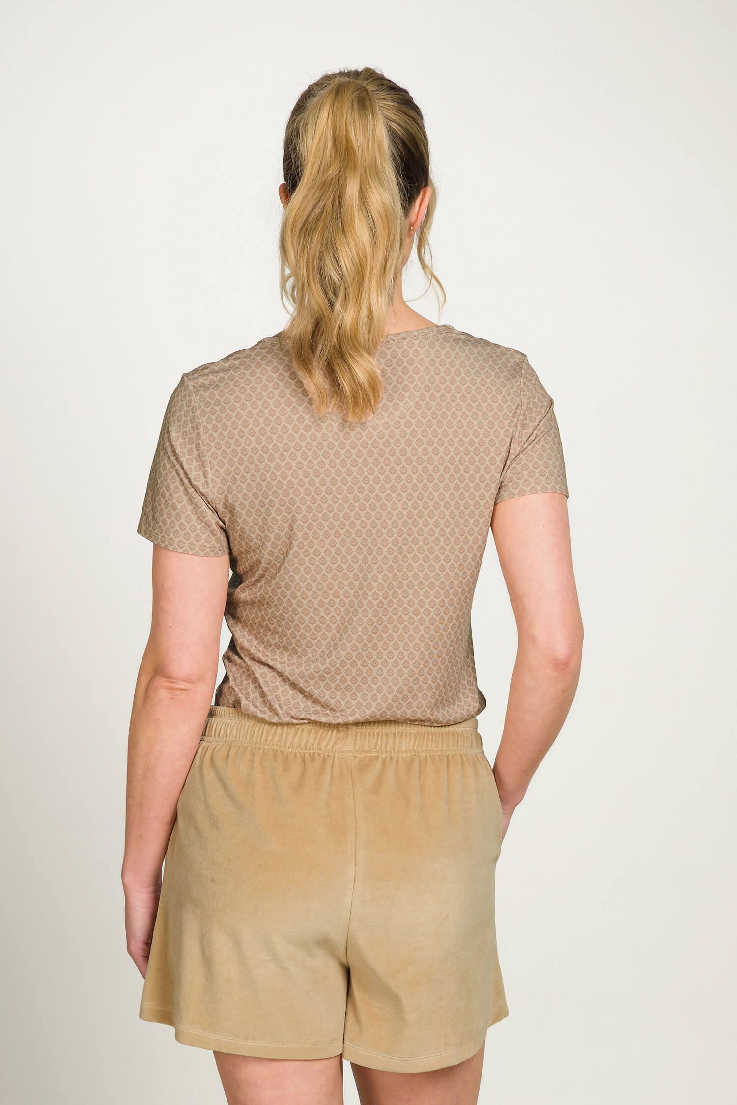 Tilly Top Korte Mouw Thousand Leaves Beige