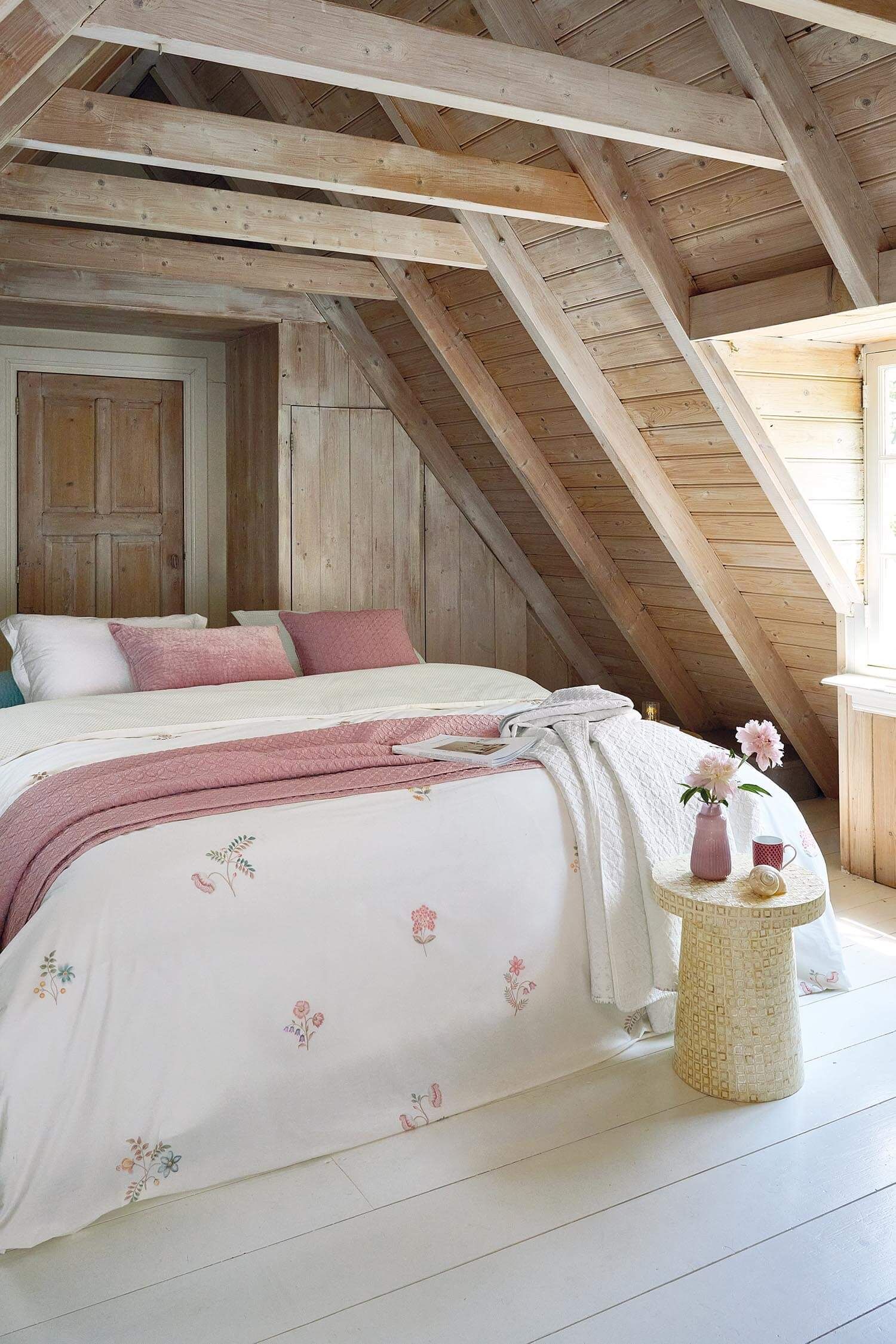 Sierkussen Yuna Roze