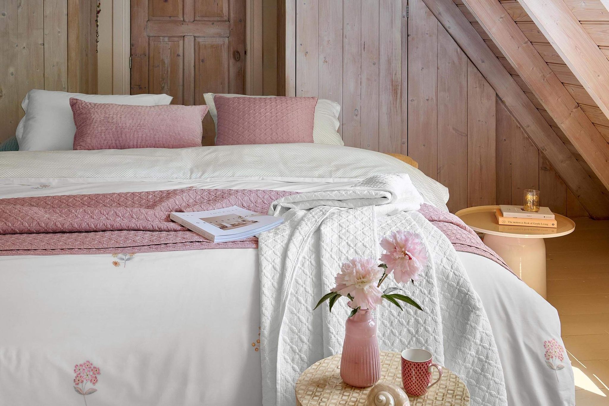 Sierkussen Yuna Roze