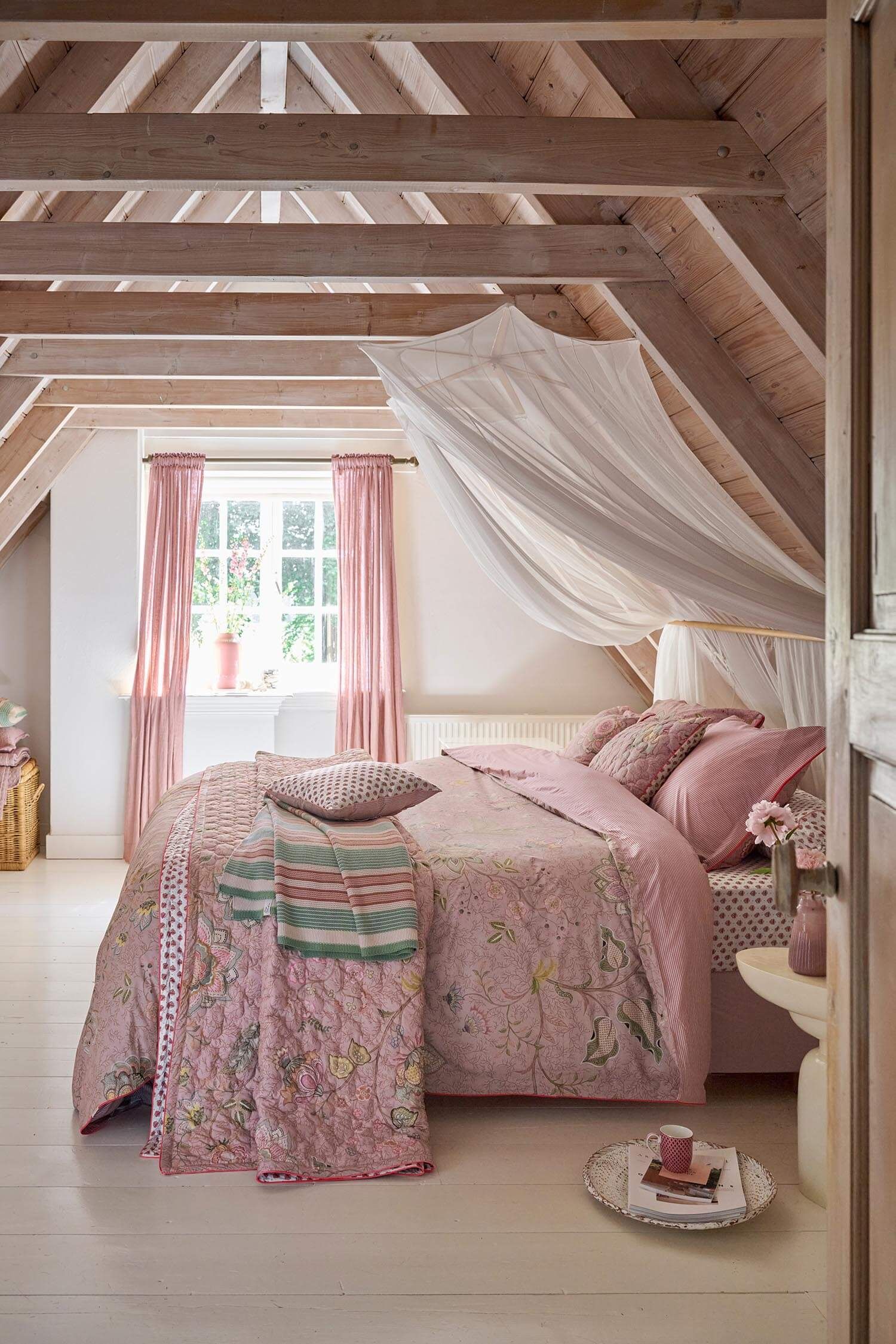 Cushion Jaipur Flower Light Pink