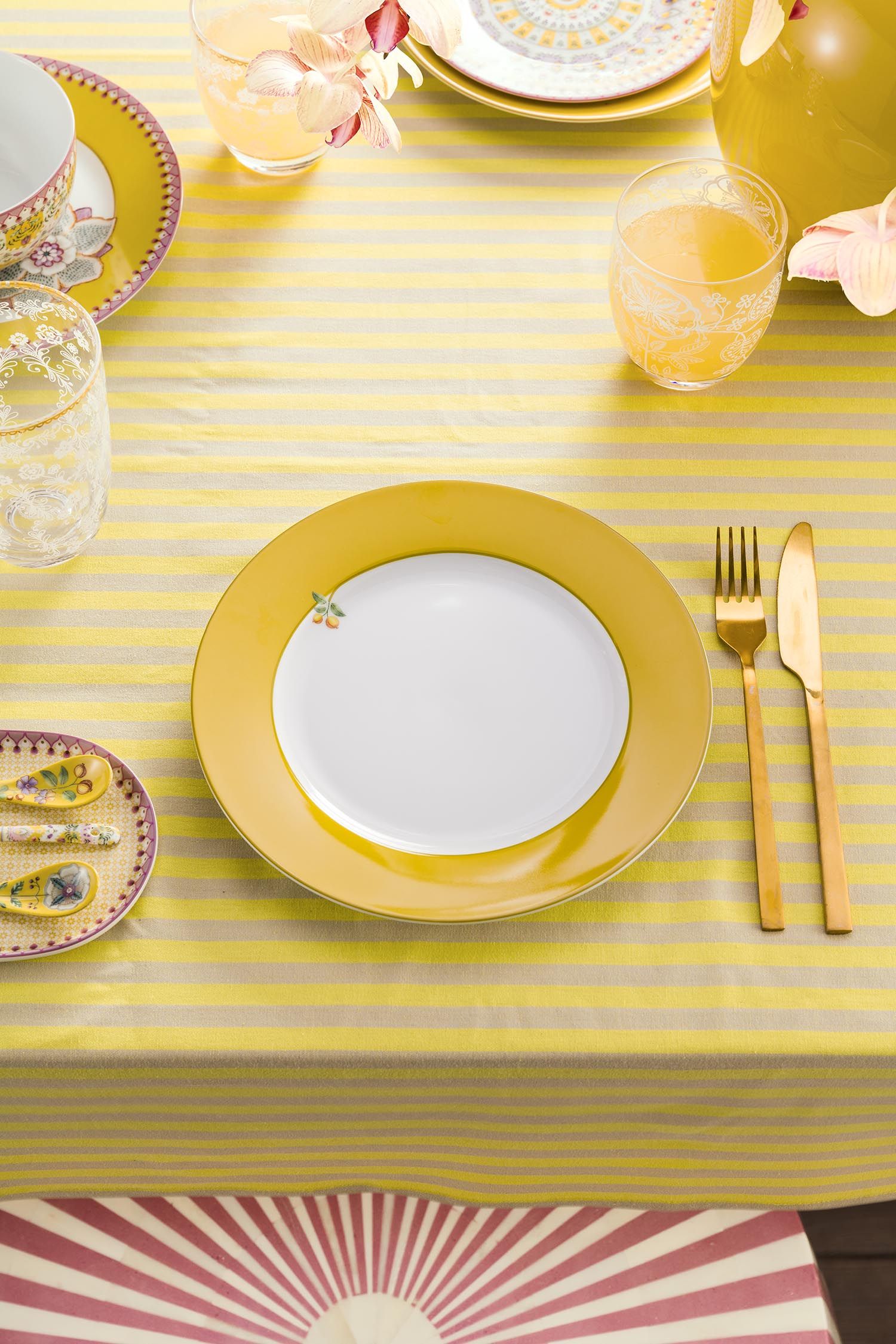 Breakfast Plate Lily&Lotus Uni Yellow 23cm