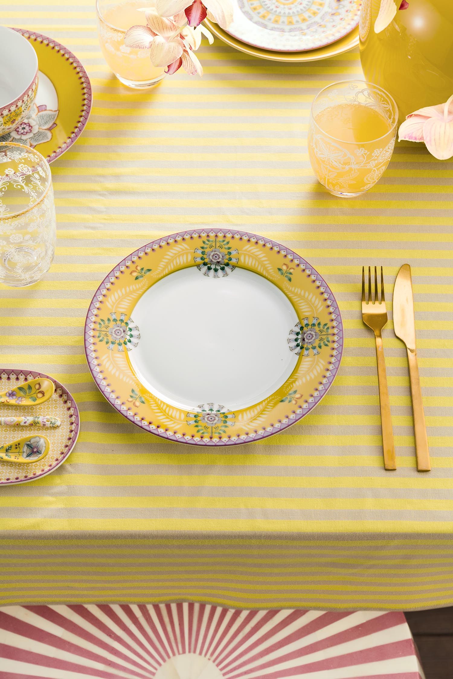 Breakfast Plate Lily&Lotus Yellow 23cm