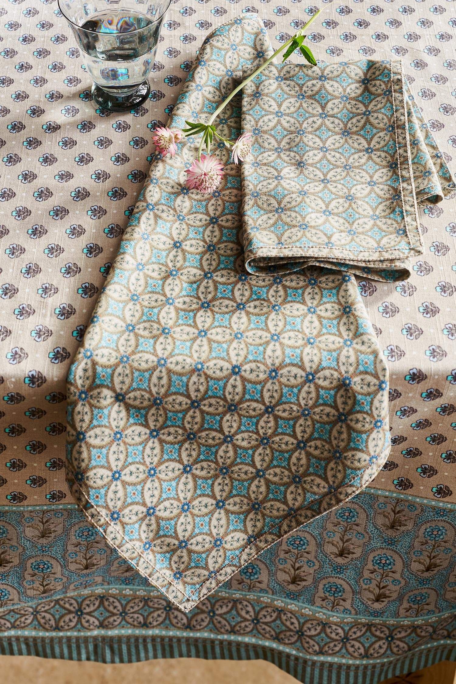 Set/4 Napkins Blooming Tales Bustani Khaki/Blue