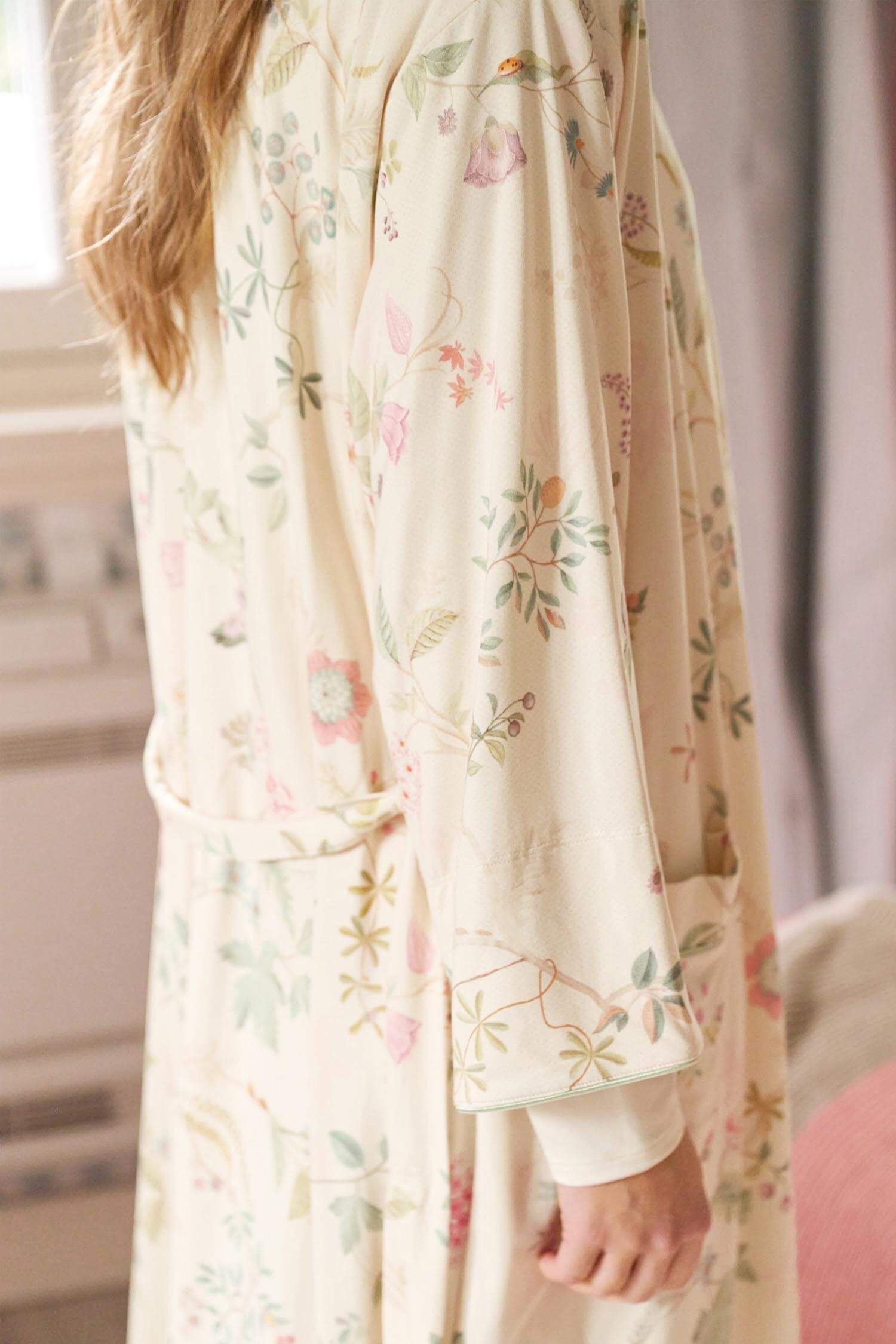 Noa Kimono Bodhi Flower Off White