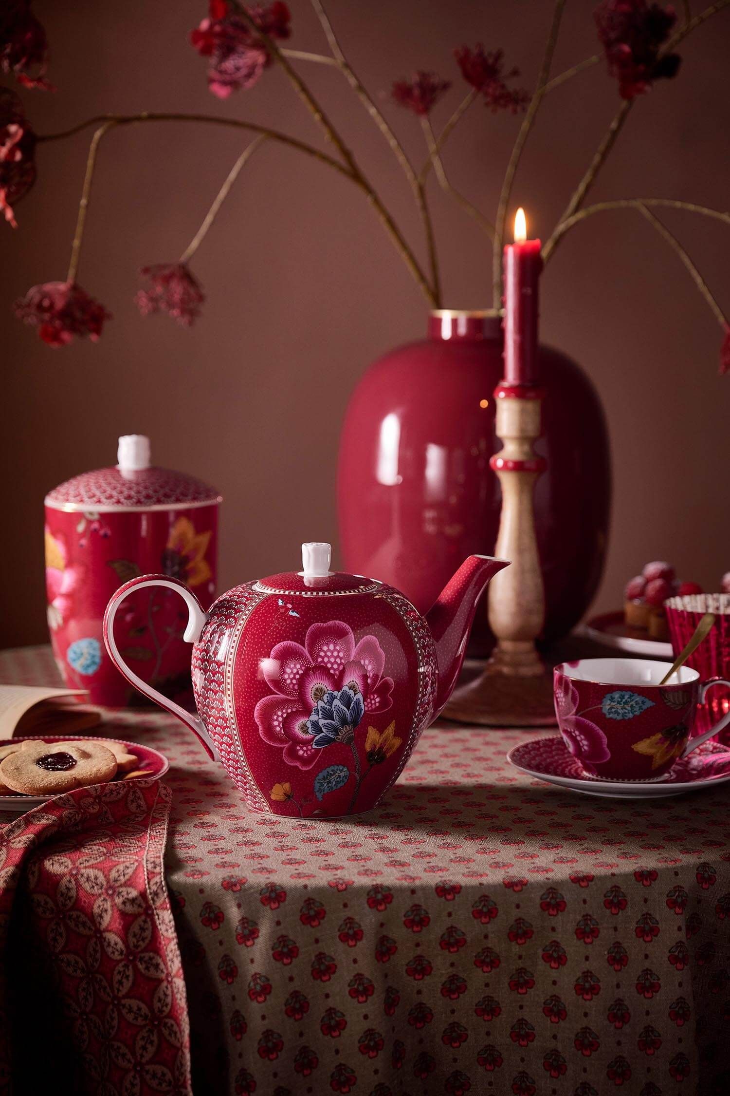 Theepot Groot Blooming Tales Fantasy Donkerrood 1.6L