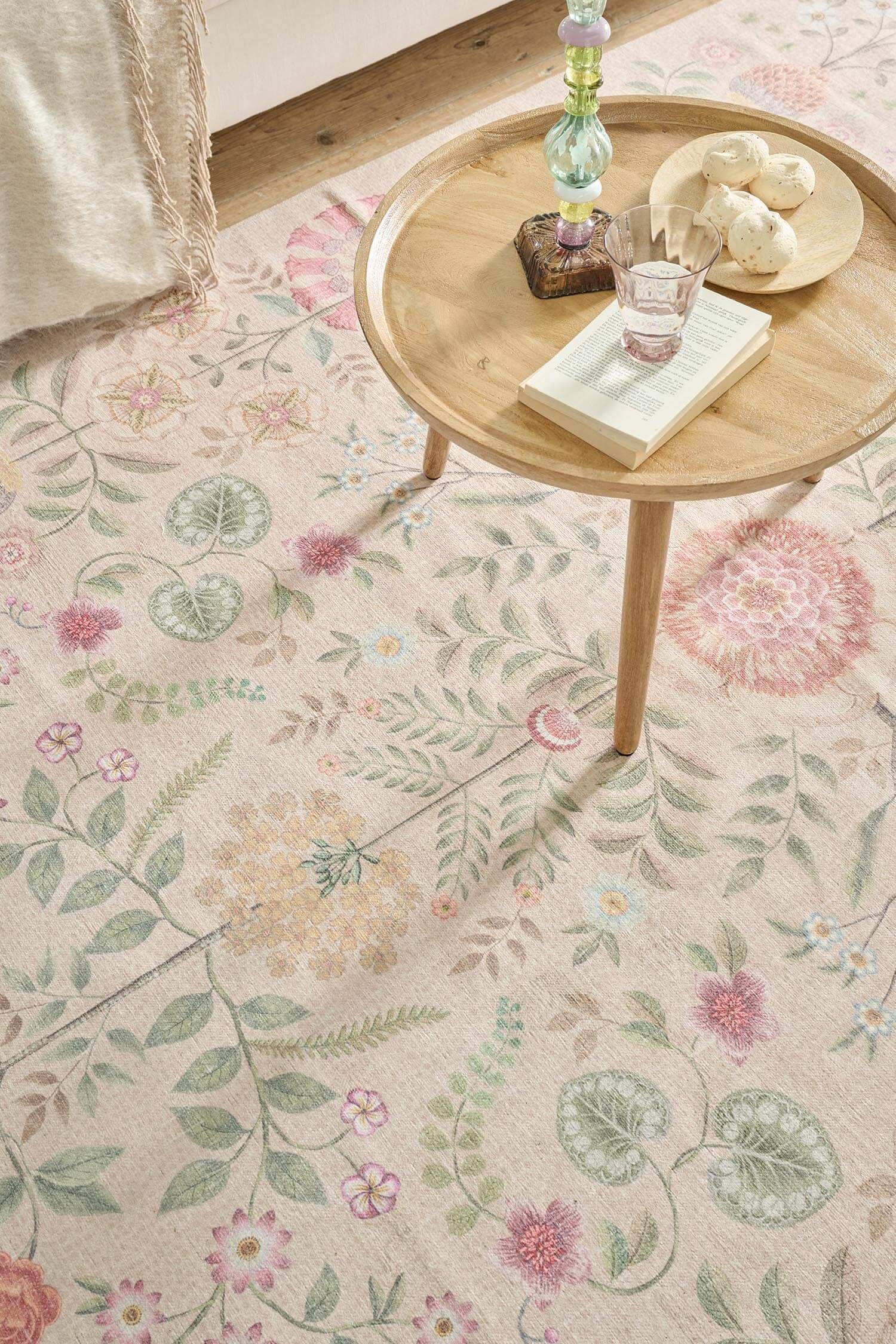 Teppich Flore Pequena by Pip Gebrochen Weiss