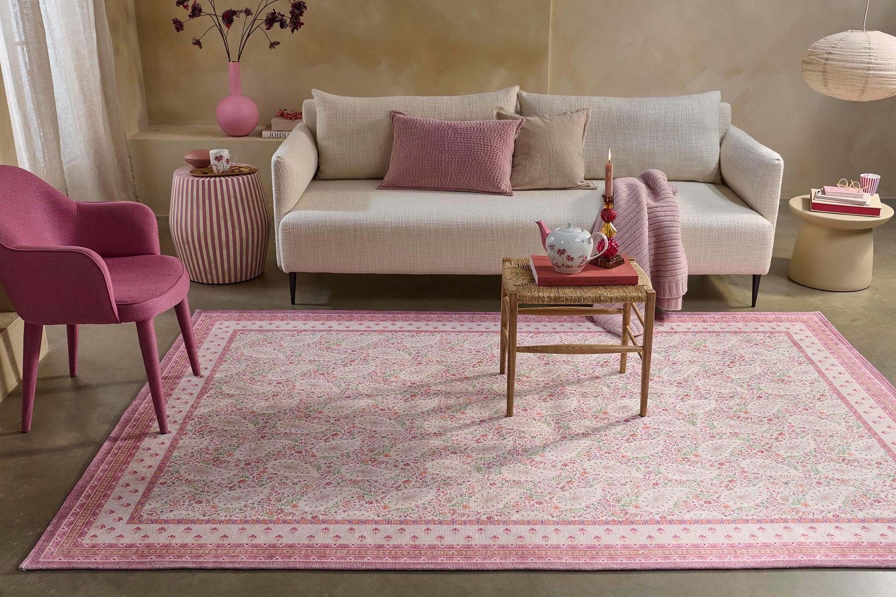 Tapis Kairi Bloom by Pip Pastel Rose