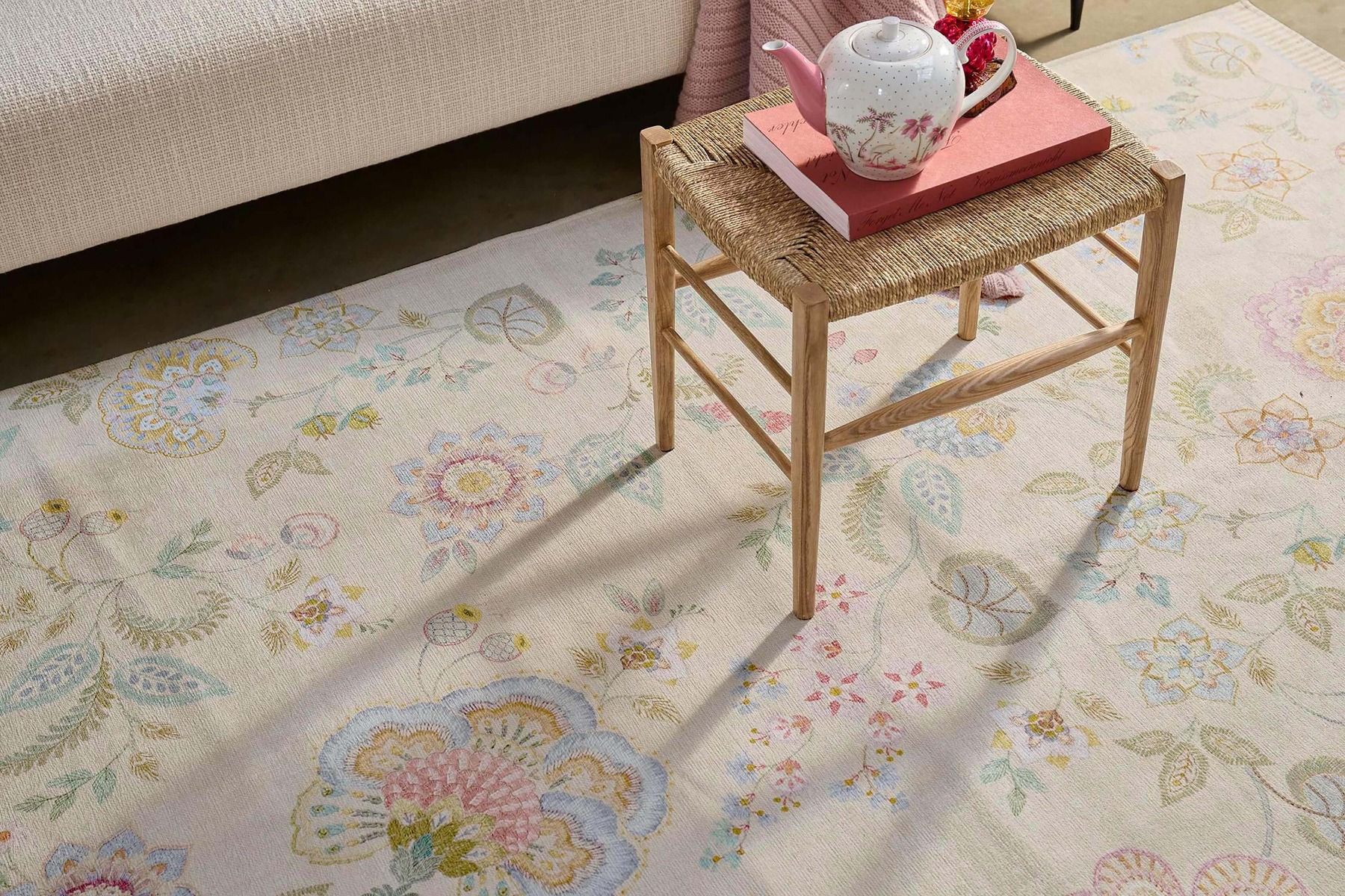 Tapis Buenas Tardes by Pip Blanc Cassé
