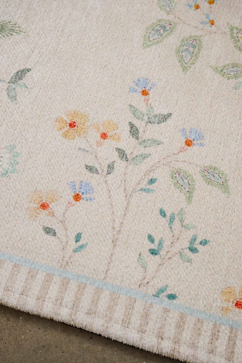 Tapis Campo de Flores by Pip Blanc Cassé