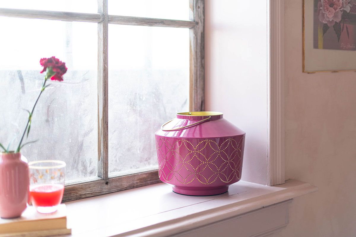 Lantern Enamelled Pink 22cm