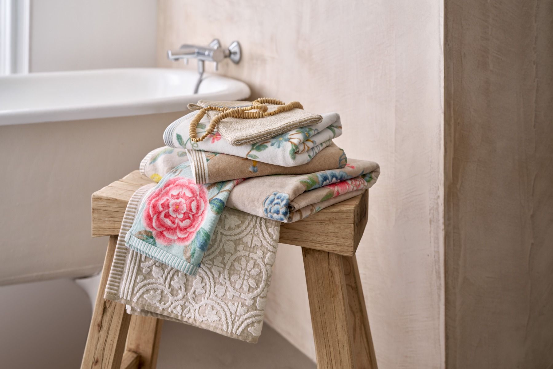 Extra Grande Serviette de Bain Tile de Pip Kaki 100x180cm